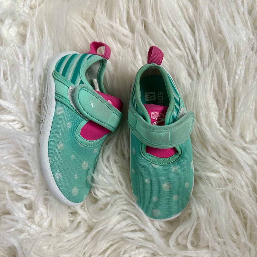 Speedo Toddler Girls Teal and Pink Water Shoes Size M 7-8